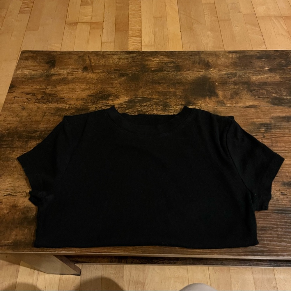 Black Ribbed Tee
